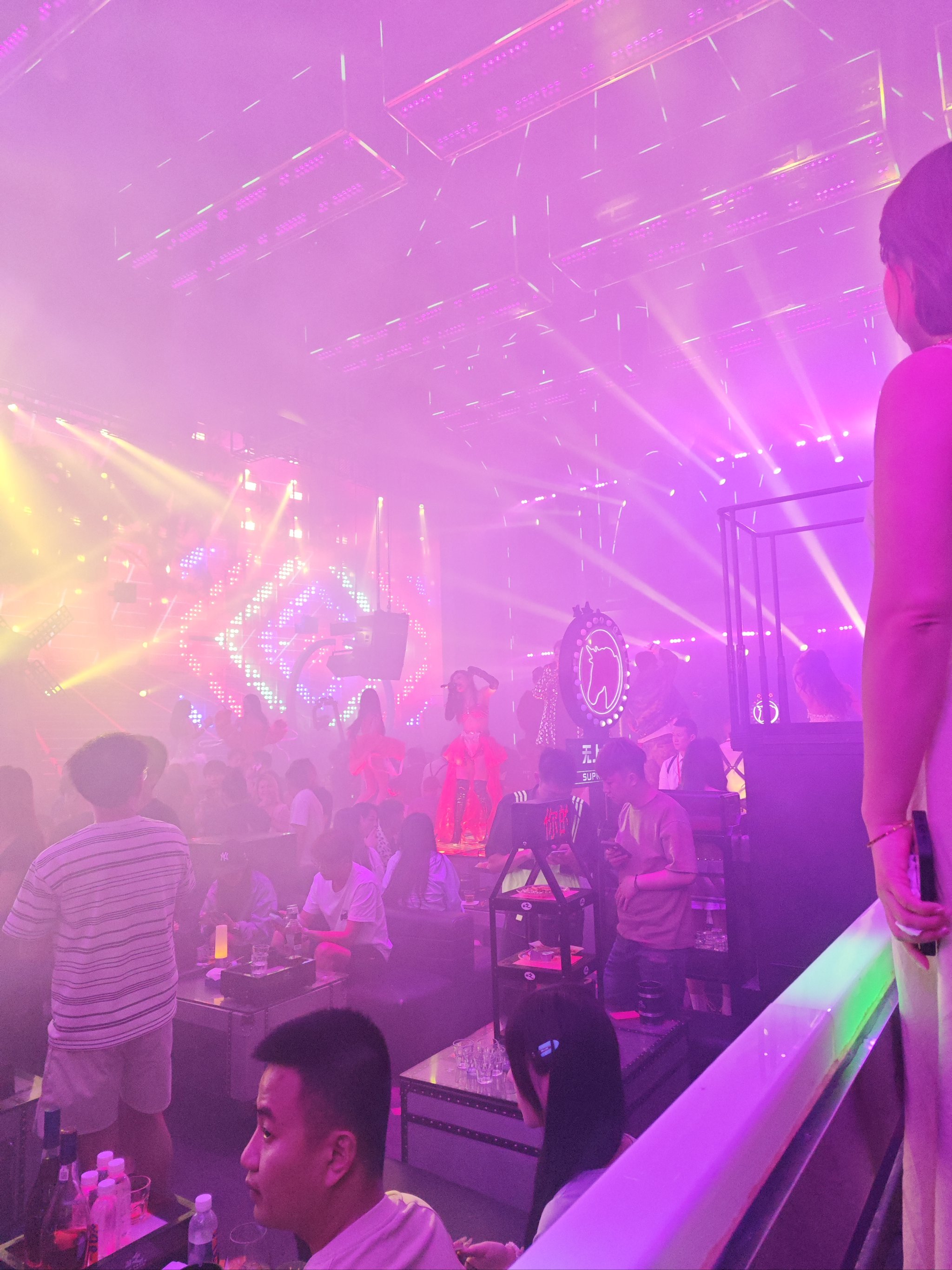 沧州商务ktv一小时多少钱-盐山县ktv预定